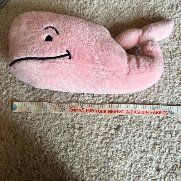 Vineyard vines pink small plush whale - Picture 4 of 7